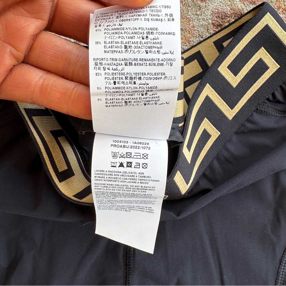 Versace Medusa Black Leggings with Gold Geometric Waistband Size Small - Picture 6 of 10